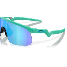 OAKLEY YOUTH SUN RESISTOR 0OJ9010 901019 23 Napszemüveg
