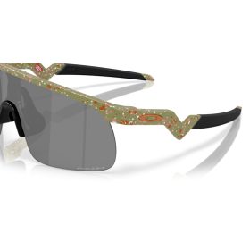 OAKLEY YOUTH SUN RESISTOR 0OJ9010 901032 23 Napszemüveg