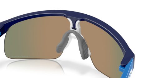 OAKLEY YOUTH SUN RESISTOR 0OJ9010 901034 23 Napszemüveg