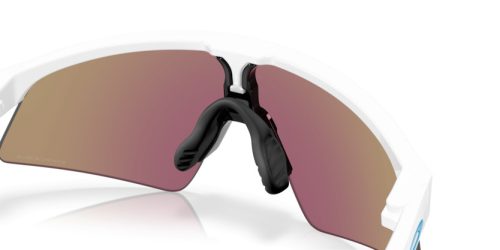 OAKLEY YOUTH SUN RESISTOR SWEEP 0OJ9015 901501 28 Napszemüveg