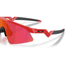   OAKLEY YOUTH SUN RESISTOR SWEEP 0OJ9015 901508 28 Napszemüveg