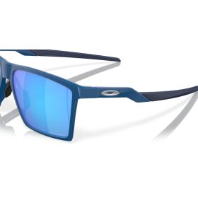 OAKLEY FUTURITY SUN 0OO9482 948203 57 Napszemüveg